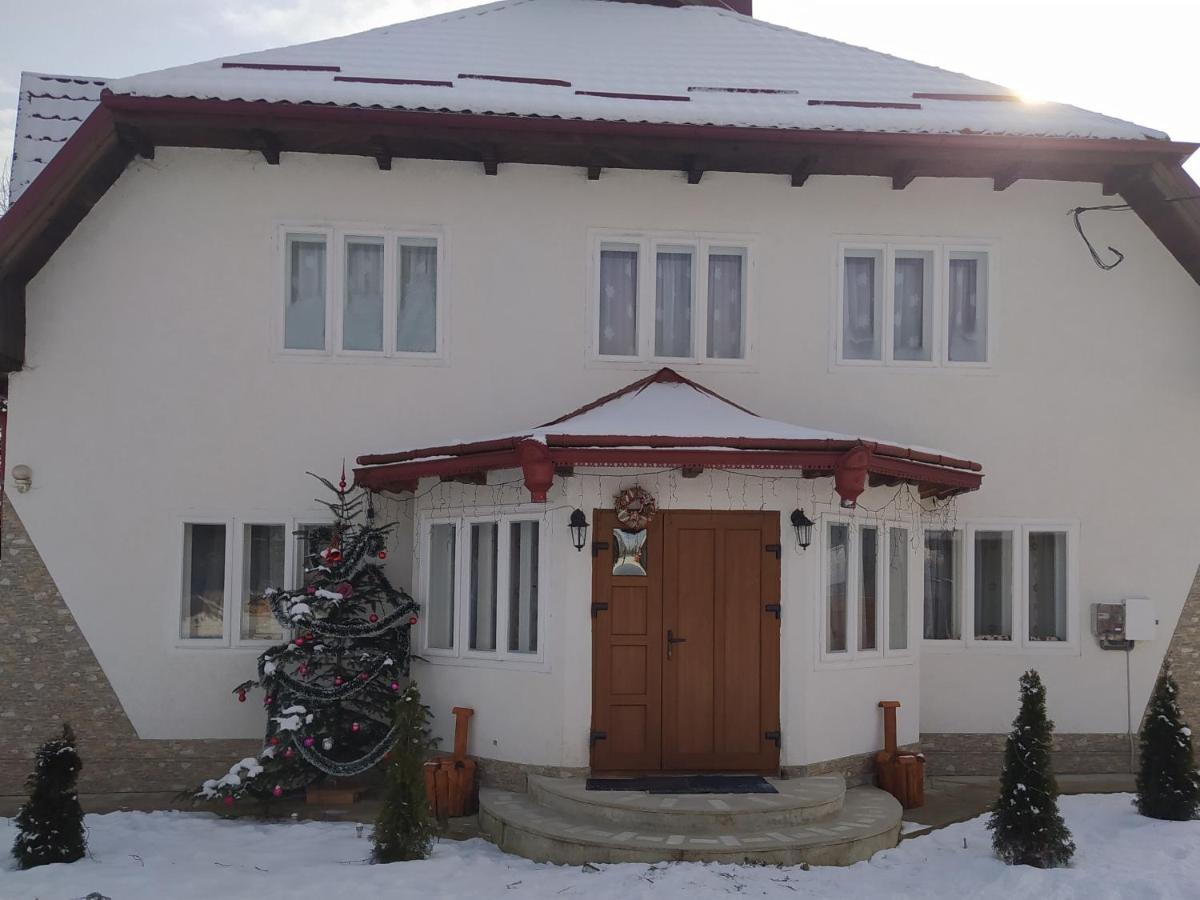 Casa Молдовица Экстерьер фото