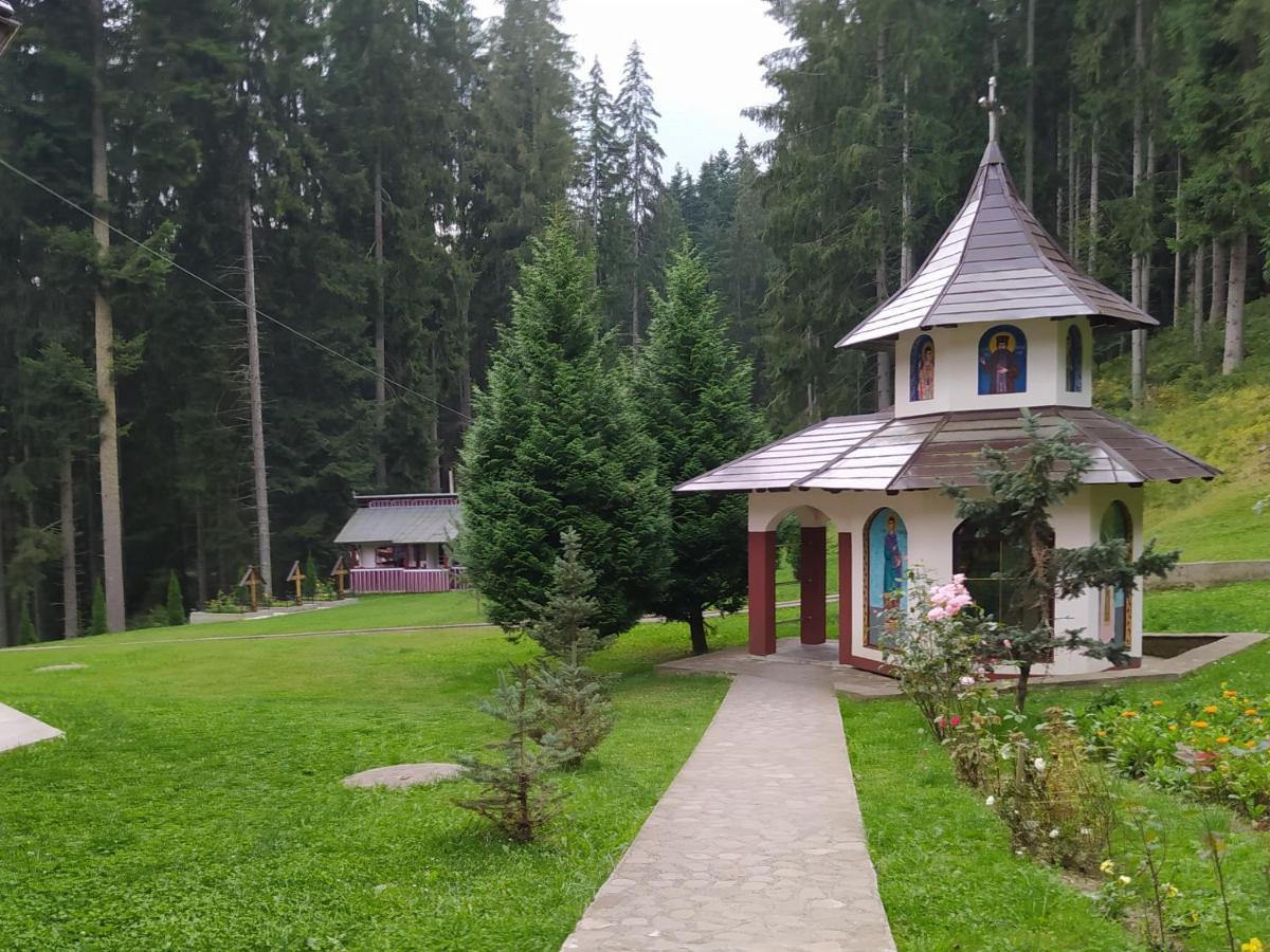 Casa Молдовица Экстерьер фото