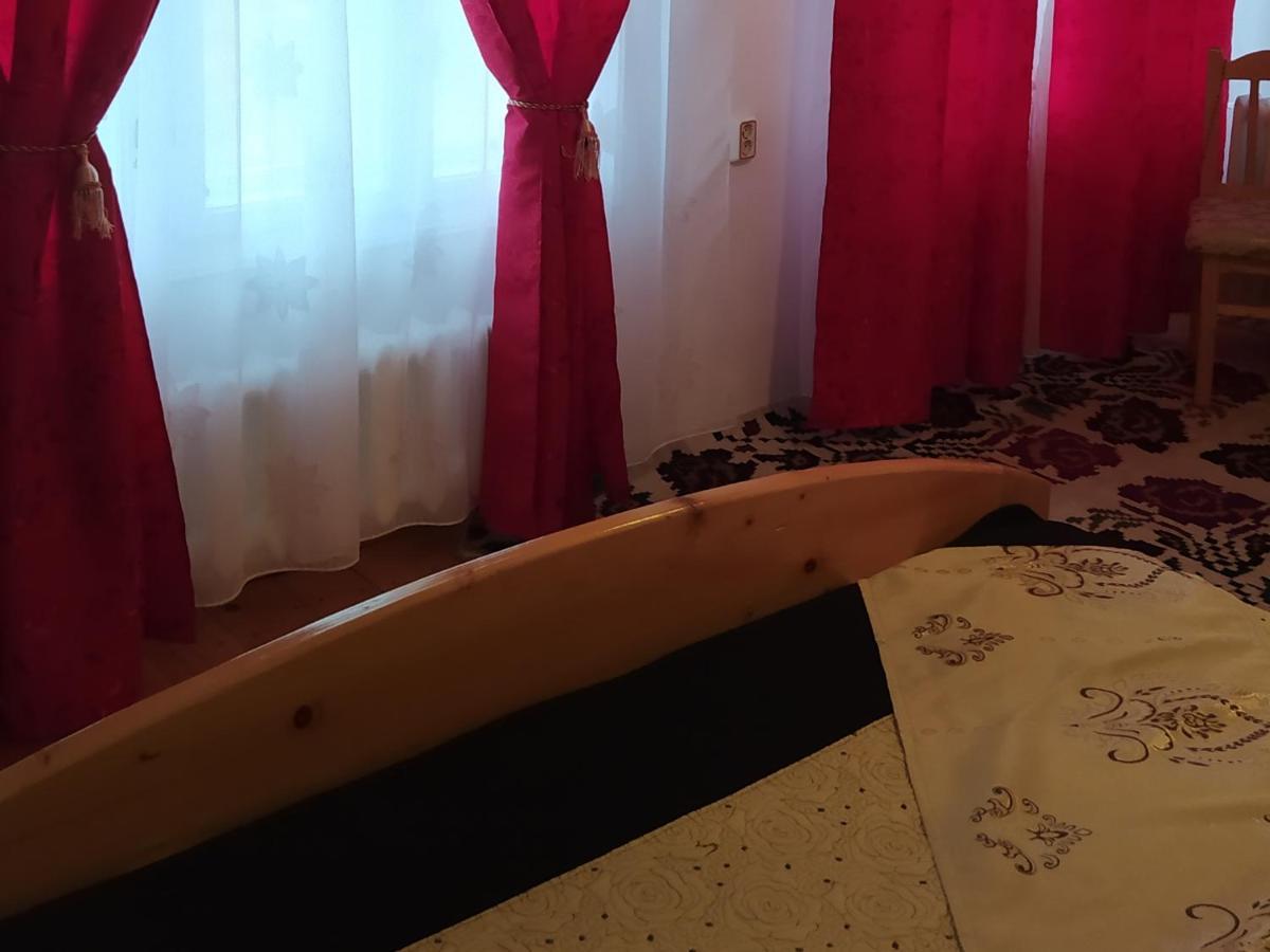 Casa Молдовица Экстерьер фото