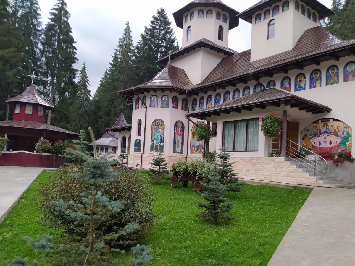 Casa Молдовица Экстерьер фото